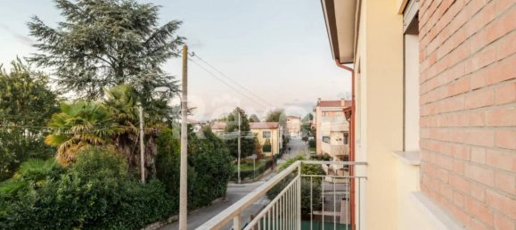 3 rooms Villa in Padua, Italy No. 36044 10