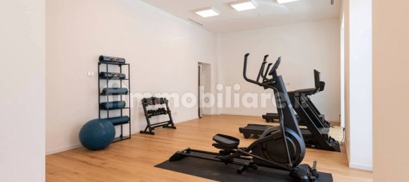 2 bedrooms Apartment in Milan, Italy No. 327533 17