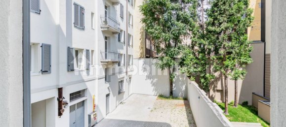 2 bedrooms Apartment in Milan, Italy No. 327533 35