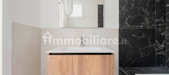2 bedrooms Apartment in Milan, Italy No. 327533 9