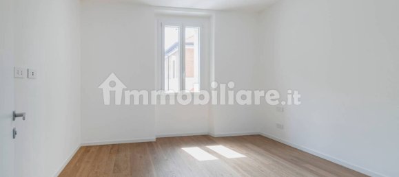 2 bedrooms Apartment in Milan, Italy No. 327533 44
