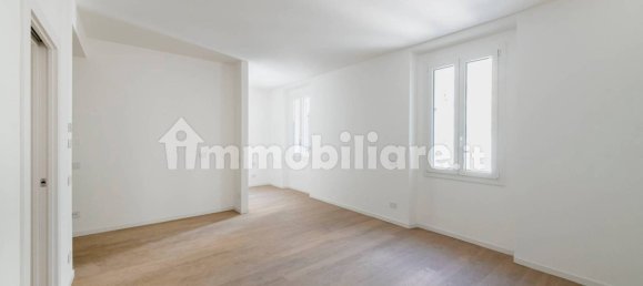 2 bedrooms Apartment in Milan, Italy No. 327533 28