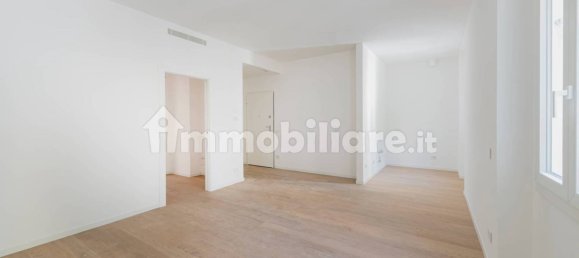 2 bedrooms Apartment in Milan, Italy No. 327533 31