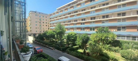 3 Schlafzimmer Wohnung in Naples, Italy, Nr. 319846 3