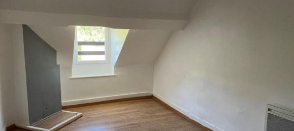 Edificio en Le Blanc, France No. 86631 8