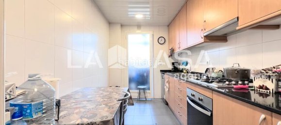 4 bedrooms Apartment in Badalona, Spain No. 145562 5