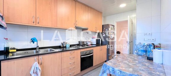 4 bedrooms Apartment in Badalona, Spain No. 145562 6