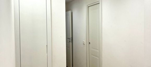 3 bedrooms Apartment in Rome, Italy No. 376099 9