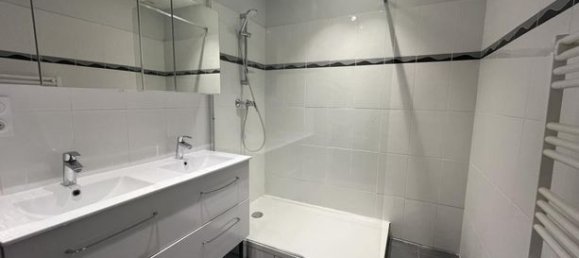 4 bedrooms Apartment in Lyon, France No. 287430 8