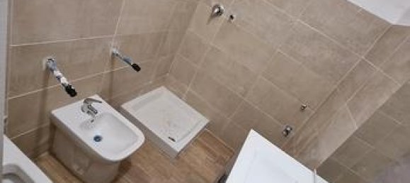 5-Zimmer Wohnung in Frosinone, Italy, Nr. 251844 3