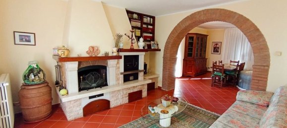 10-salle Maison à Cortona, Italy No. 229557 13