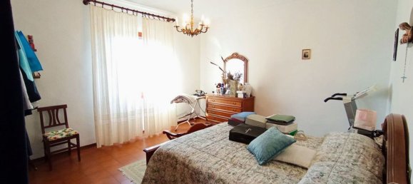 10-salle Maison à Cortona, Italy No. 229557 24