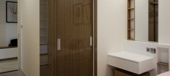 2 rooms Office in District 1, Vietnam No. 17717 11