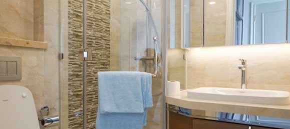 2 rooms Office in District 1, Vietnam No. 17717 6