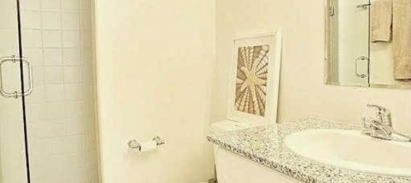 Квартира с 2 спальнями в Торонто, Канада № 12 6