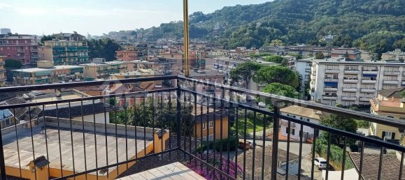 Apartamento de 2 dormitorios en Rapallo, Italy No. 9789 30