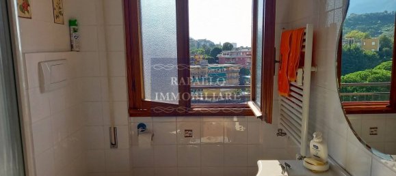 Apartamento de 2 dormitorios en Rapallo, Italy No. 9789 18