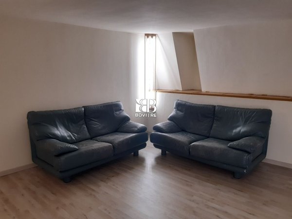  Garage in Rome, Italy No. 144460