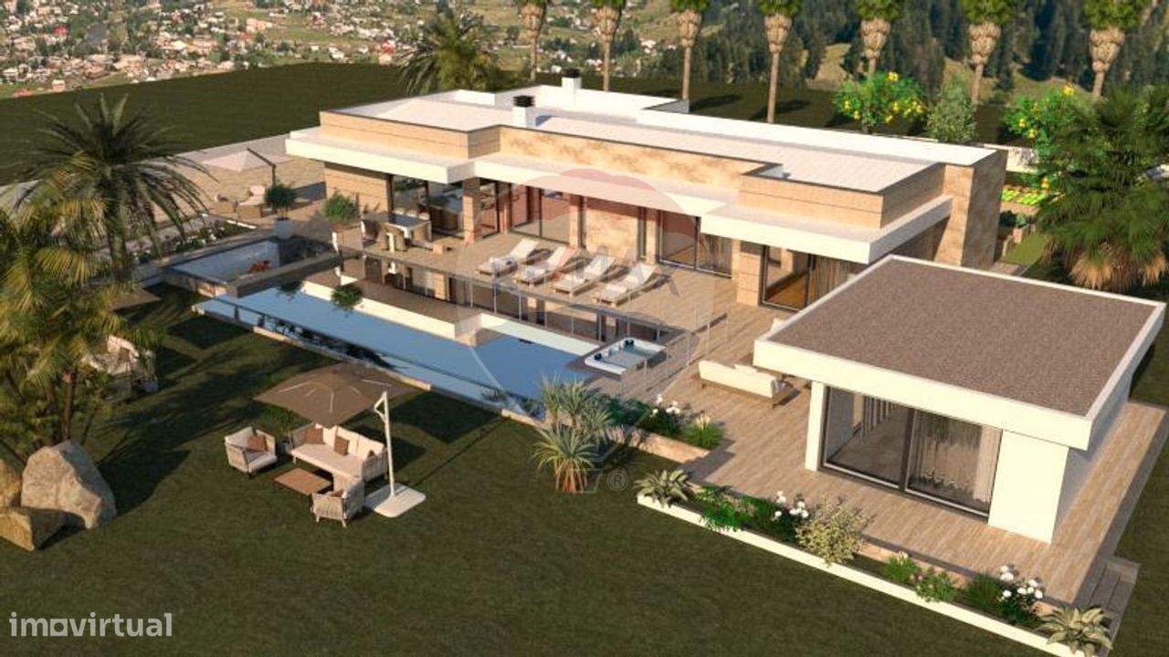 2534m² Land in Vialonga, Portugal No. 64673