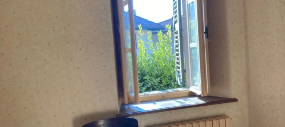 6 rooms House in Pollone, Italy No. 255491 8