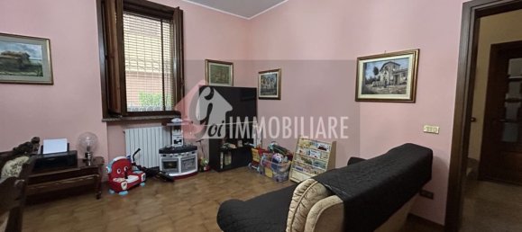 8 rooms House in Martignana di Po, Italy No. 261337 3