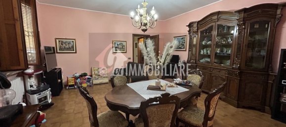 8 rooms House in Martignana di Po, Italy No. 261337 6