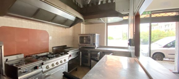 80m² Commercial property in Bergamo, Italy No. 199987 7