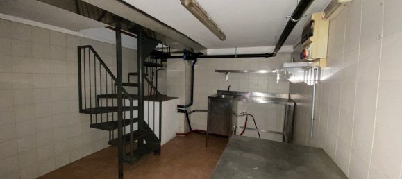 80m² Commercial property in Bergamo, Italy No. 199987 24