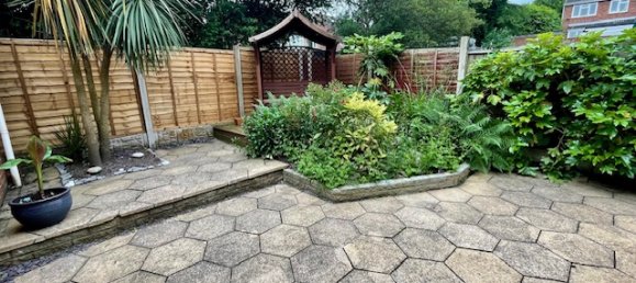 3 bedrooms House in Coleshill, United Kingdom No. 935 5