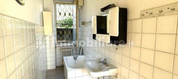 3 bedrooms House in Rivoli, Italy No. 102410 4