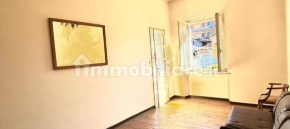 3 bedrooms House in Rivoli, Italy No. 102410 7