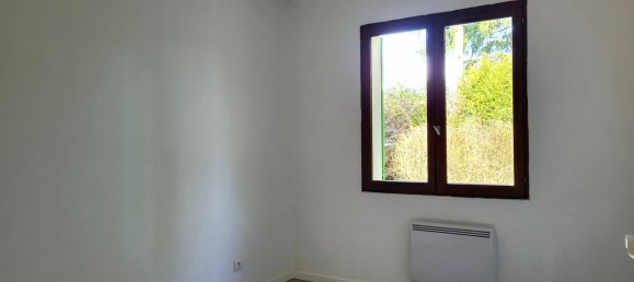 5 bedrooms House in Saint-Lucien, France No. 39157 7