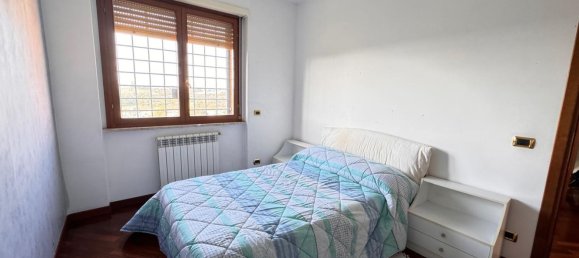 4 rooms Duplex in Rome, Italy No. 78466 16