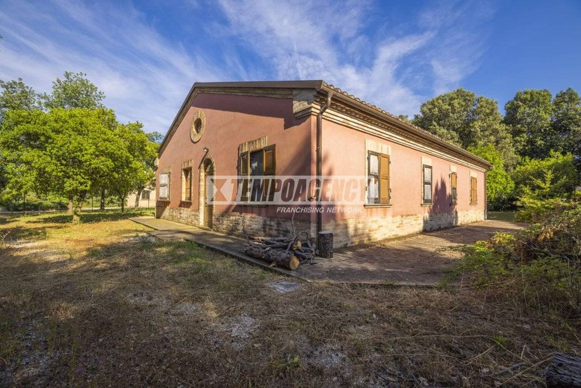 1 bedroom Apartment in Morrovalle, Italy No. 271303