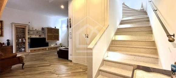 Casa de 6 divisões em Bari, Italy N.º 309158 7