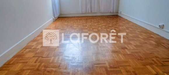 2 bedrooms Apartment in Aubergenville, France No. 328768 11