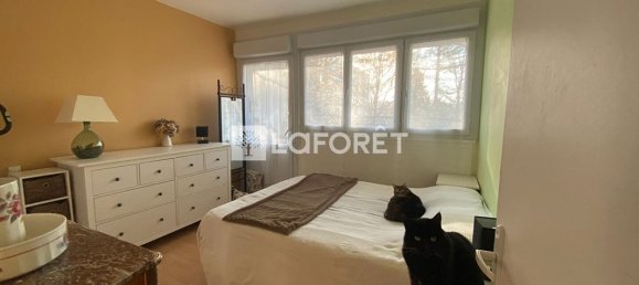 2 bedrooms Apartment in Aubergenville, France No. 328768 10