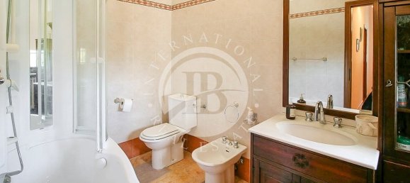 5 bedrooms Villa in Pietrasanta, Italy No. 105971 20
