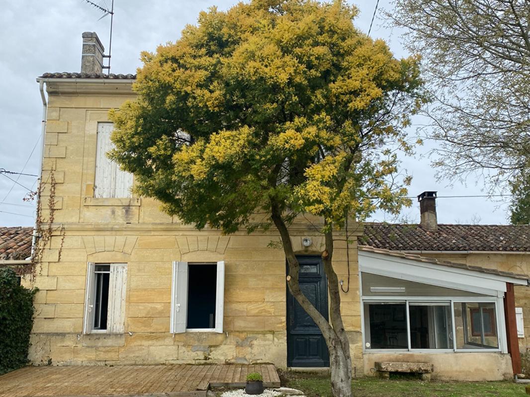 2 bedrooms House in Saint-Laurent-des-Combes, France No. 102101