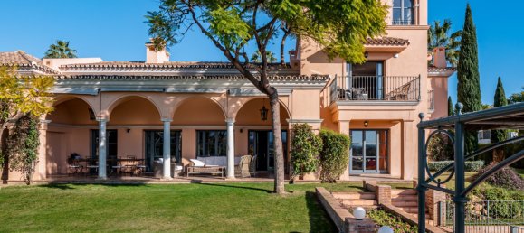 8 bedrooms Villa in Benahavis, Spain No. 4596 23