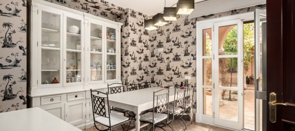 8 bedrooms Villa in Benahavis, Spain No. 4596 2