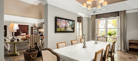 8 bedrooms Villa in Benahavis, Spain No. 4596 3