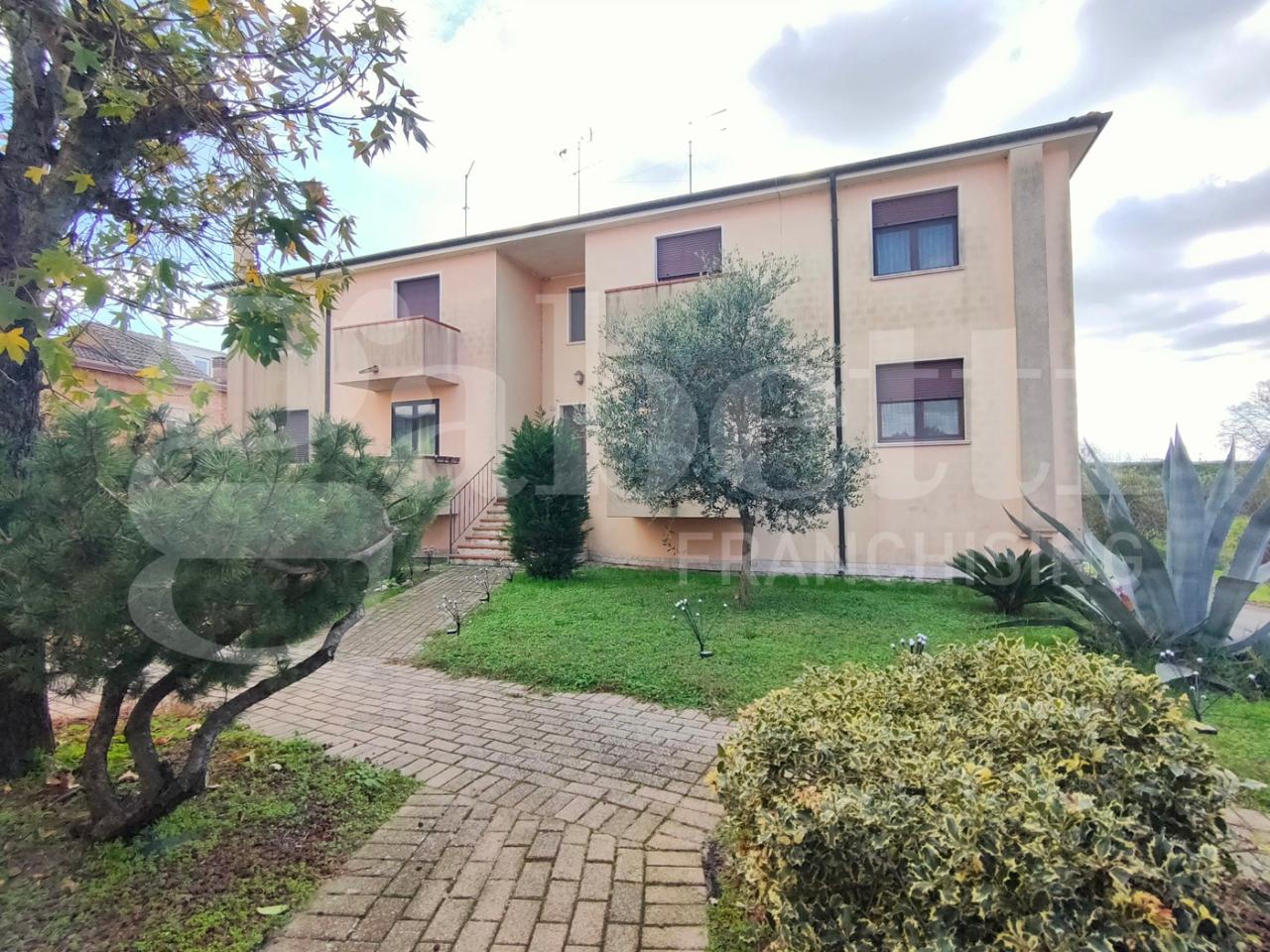 4-Zimmer Wohnung in Porto Viro, Italy, Nr. 153278