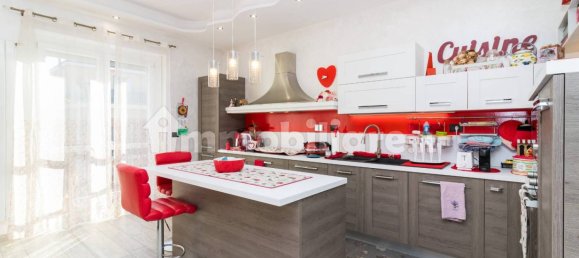 2 Schlafzimmer Wohnung in Rivoli, Italy, Nr. 326812 4