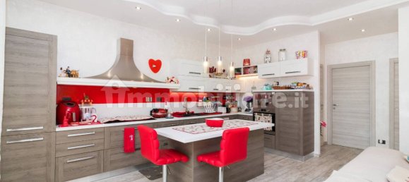 2 Schlafzimmer Wohnung in Rivoli, Italy, Nr. 326812 7