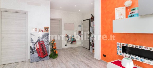 2 Schlafzimmer Wohnung in Rivoli, Italy, Nr. 326812 8