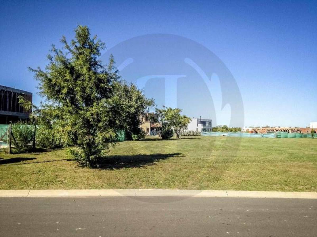  Land in Pilar, Argentina No. 114124