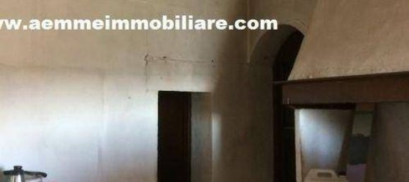 5 rooms House in Poggibonsi, Italy No. 220288 3