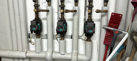 Здание с 20 комнатами в Рейн-Эрфт, Германия № 286817 47