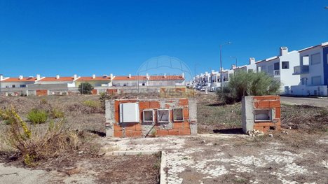 140m² Land in Reguengos de Monsaraz, Portugal No. 89164
